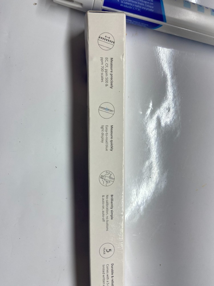 Bluelab Truncheon Nutrient Meter- Untested, Lights Up