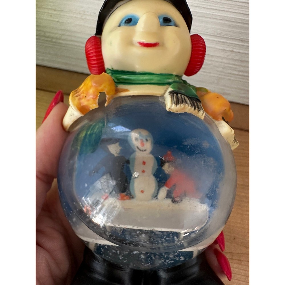 Vintage Snowman Snowglobe