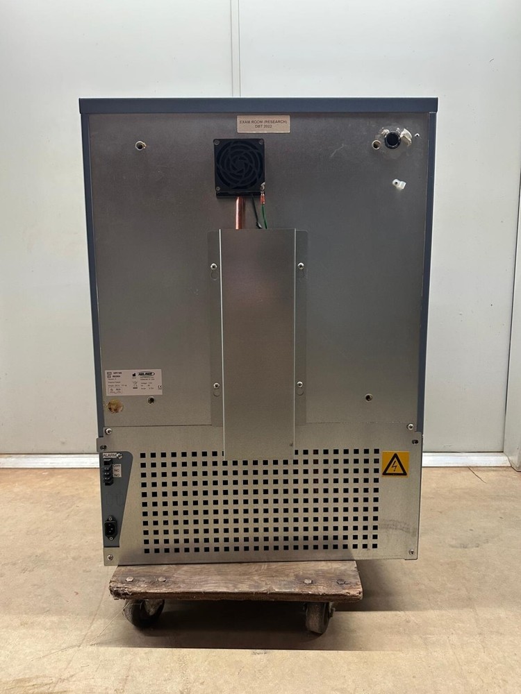 Helmer HPF105 Refrigerator