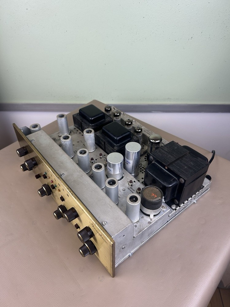 FISHER X-202 STEREO INTEGRATED AMPLIFIER NICE