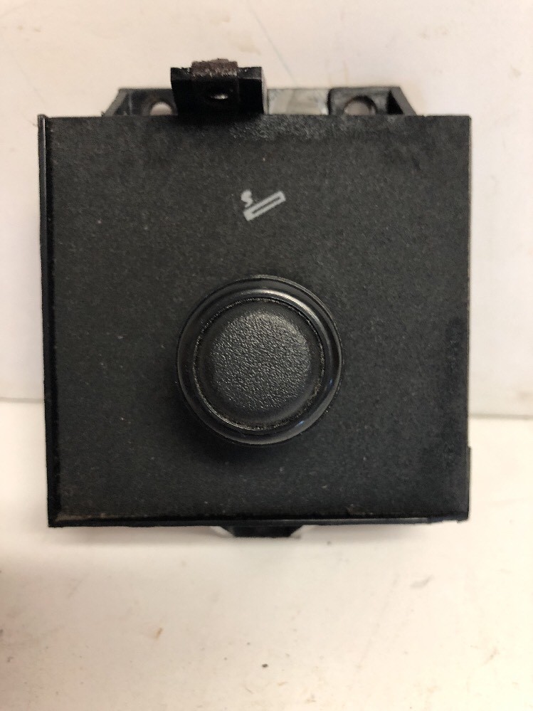 93-95 Jeep Cherokee Cigarette Lighter Panel With Lighter