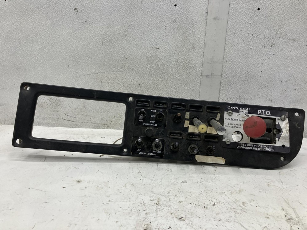 2001-2005 Peterbilt 385 SWITCH Dash Panel - Used