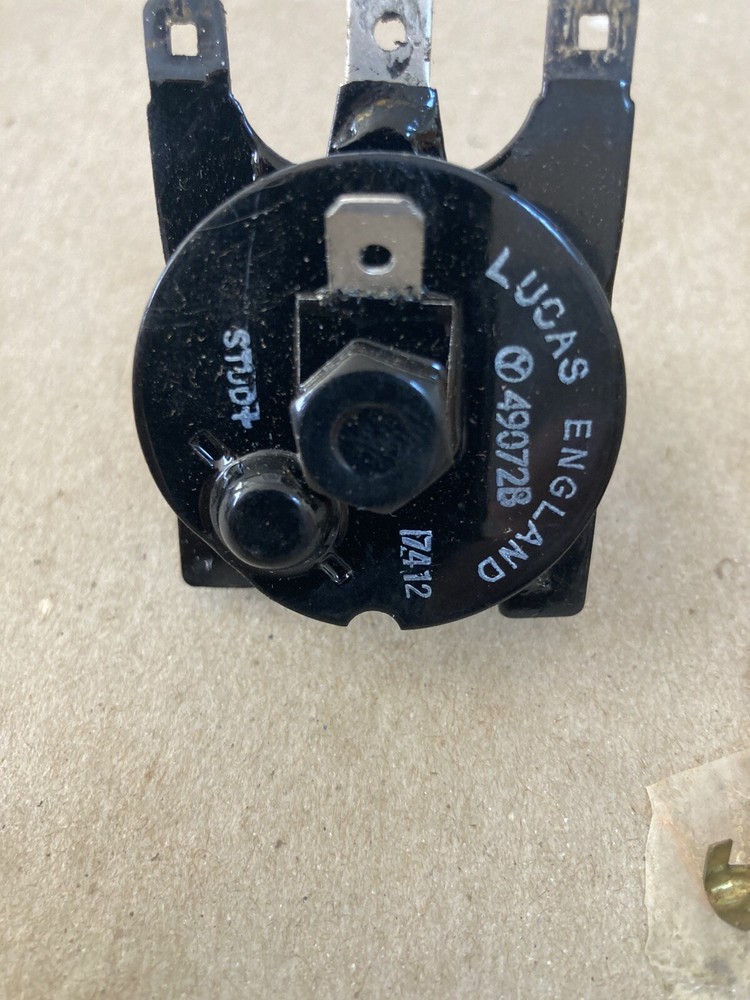 NOS LUCAS RECTIFIER 49072 Norton Triumph BSA