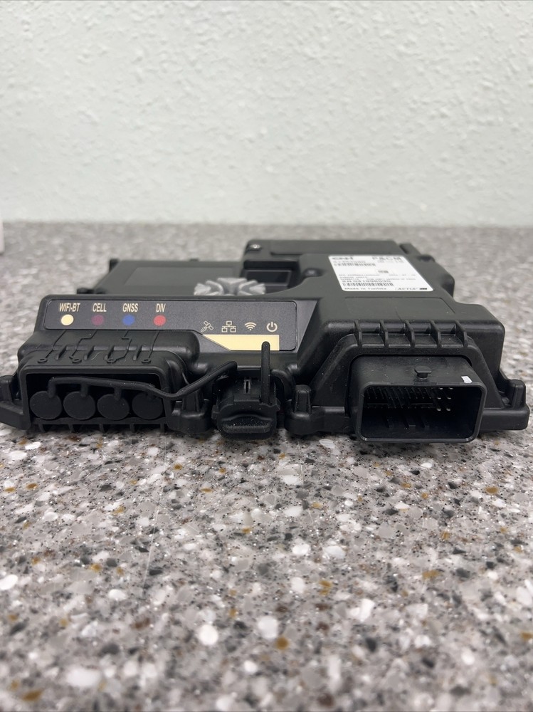 New CNH Industrial 51464591 P&CM Engine Control Module 12V 4.0A 24V 3.2A