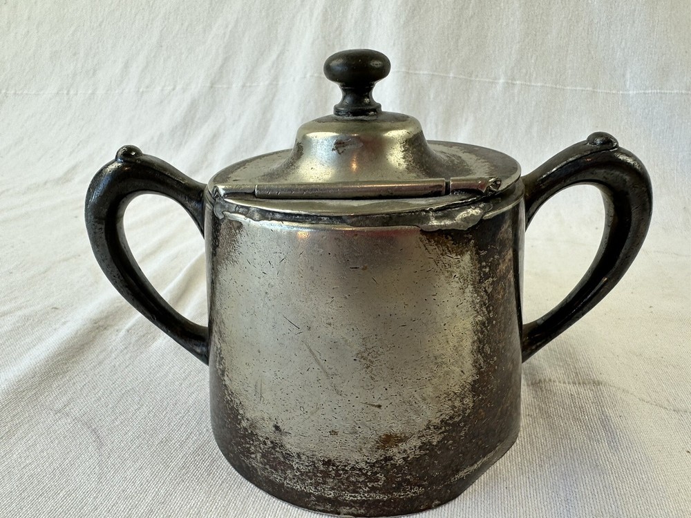 Albert Pick & Co Chicago Silver Plated On Nickle Silver 5174 sugar hinged lid