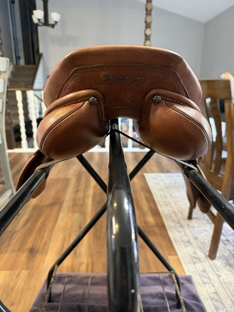Stubben Roxane Jumping Saddle 17/28