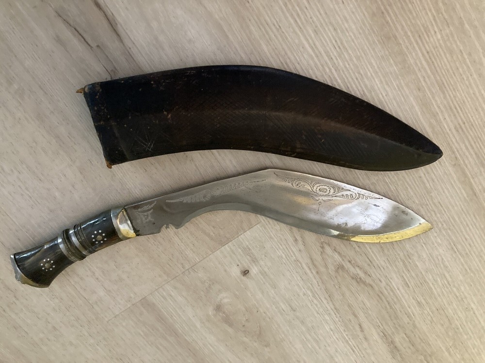 Antique Knife With Leather case