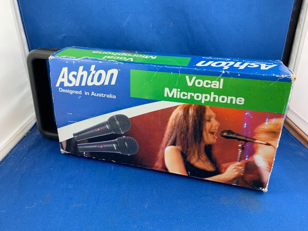 Ashton DM-20 Black Microphone with case