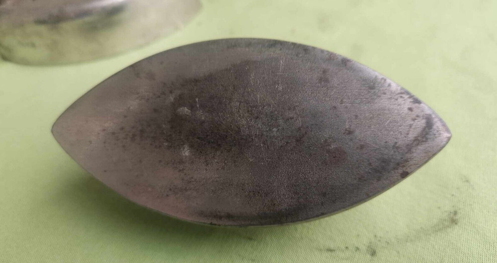 Small Dover Sad Iron. No. 822