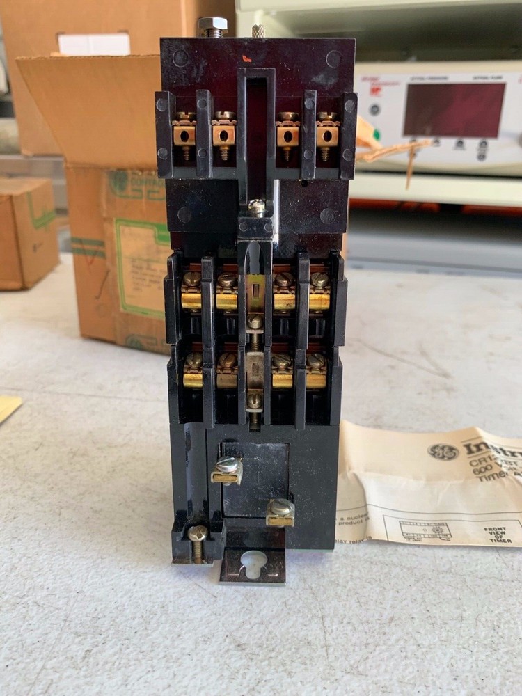 One (1) Genuine GE CR122BT08022B CT Solid State Timer .3-30 sec, NOS