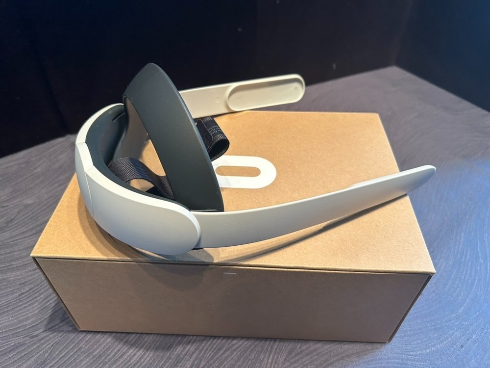 Oculus Quest 2 Elite Strap Official Meta VR Headset Strap Replacement w Box