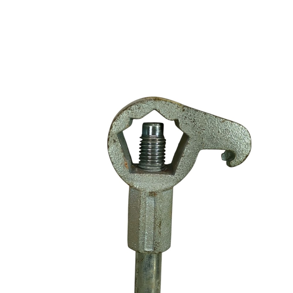 18” Adjustable Fire Hydrant Wrench W/ Spanner Hook Pentagon & Square Nuts