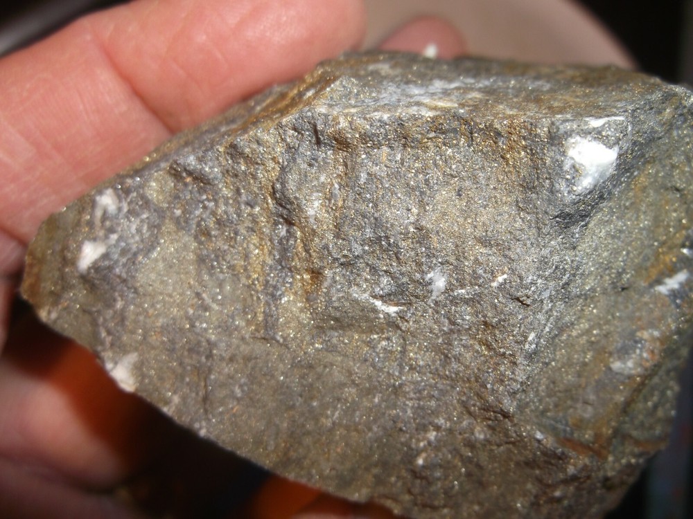 Gold, silver, copper, 359 grams samples ,ore high grade .