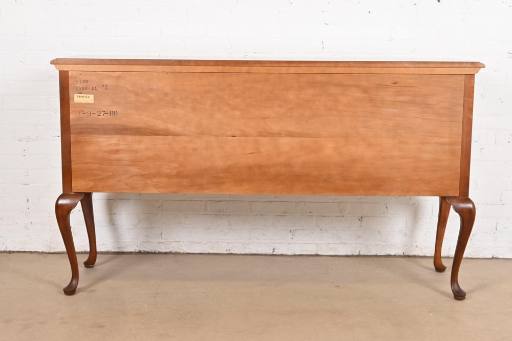 Henredon Queen Anne Solid Cherry Wood Sideboard Credenza