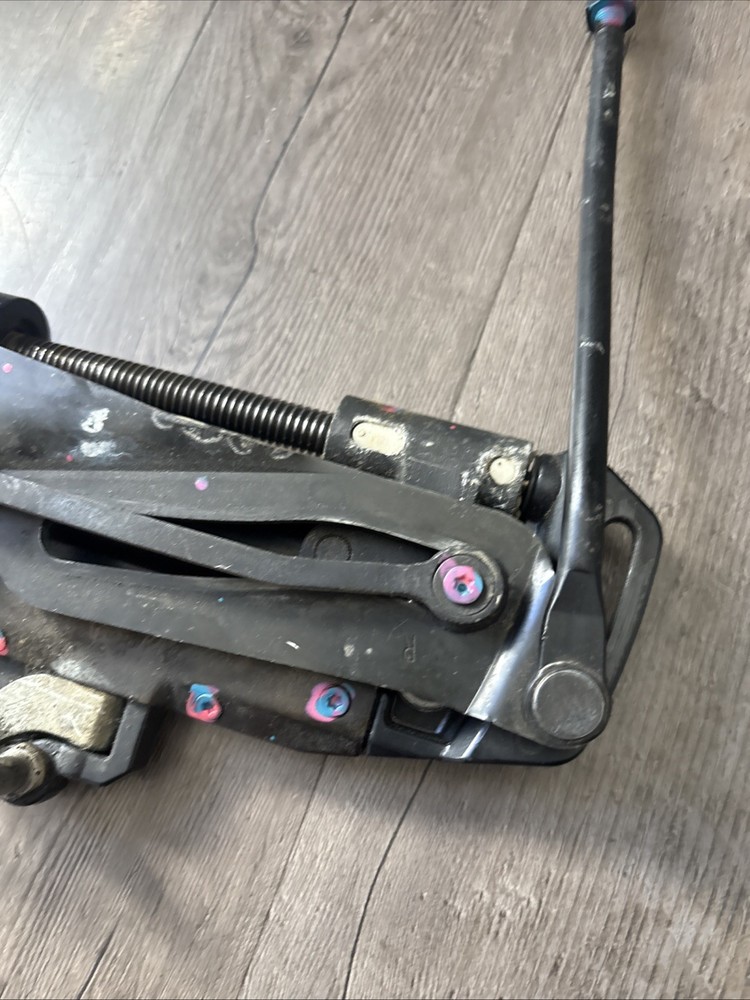 BMW E36 Convertible RIGHT Top Latch.