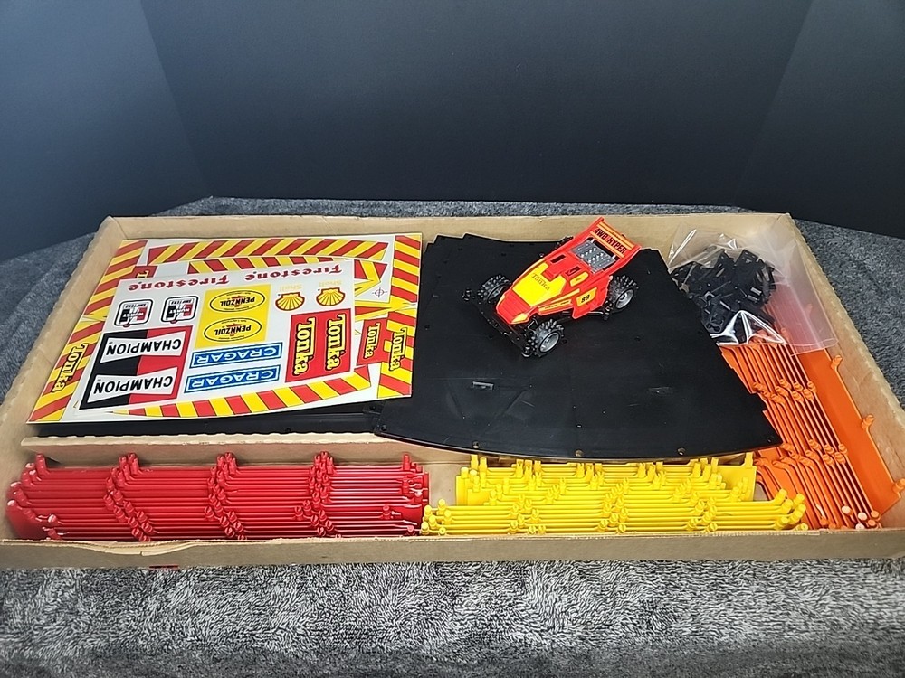Vintage Tonka Hyper Drivers Hyper-Formance Race Set 1989 READ!