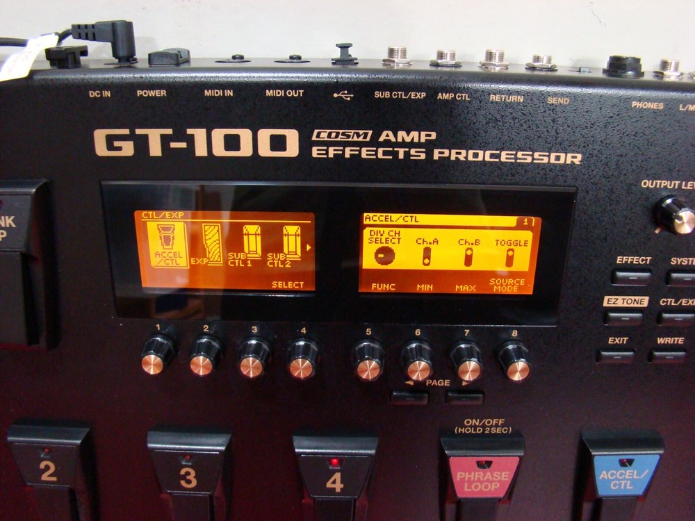 BOSS GT-100 Multi-Effects Guitar Effect Pedal COSM AMP EFFECTS PROCESSOR TESTED