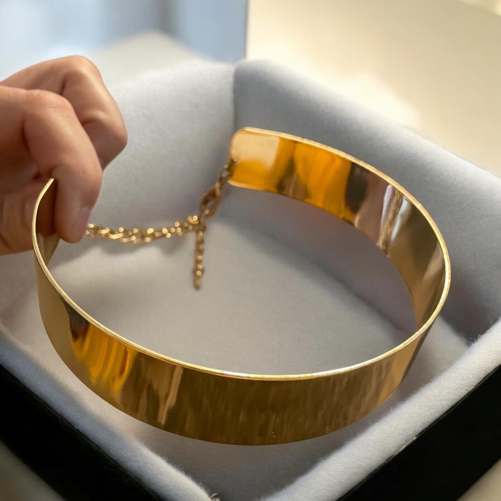 Save the Queen Vintage Choker