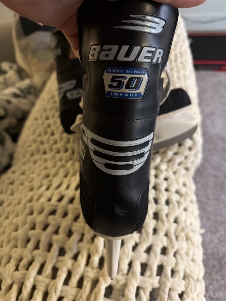 Ice Skates Bauer 50 Impact Size Medium