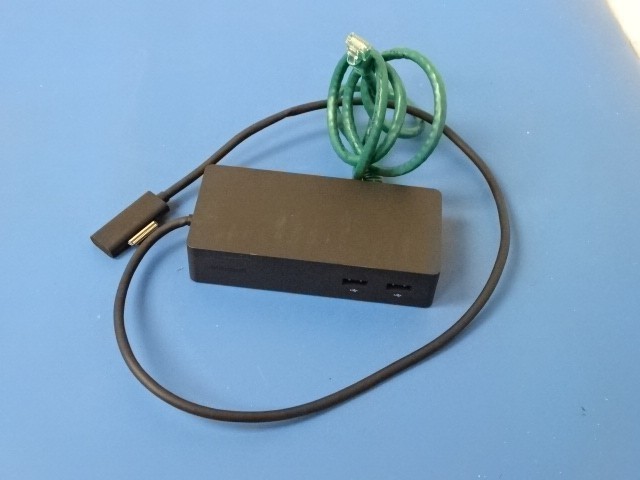 Microsoft D18 KX32 1661 Docking Stations
