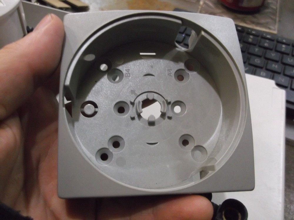 NIB BACO 222128 0174461 DISCONNECT SWITCH (VV1)