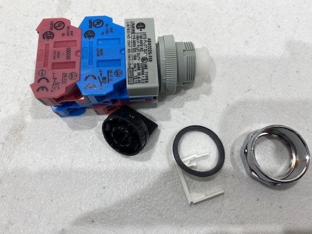 IDEC ASW322N-309 (NEW IN BOX)