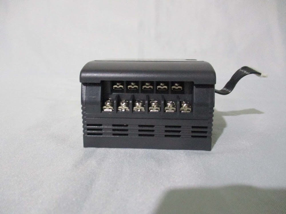 KEYENCE KV-E16X PLC with Built-in Display Function USED #10