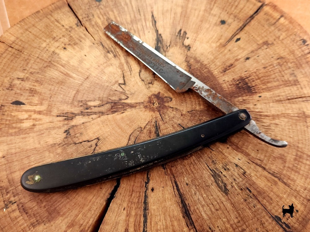 Unknown VTG Straight Razor