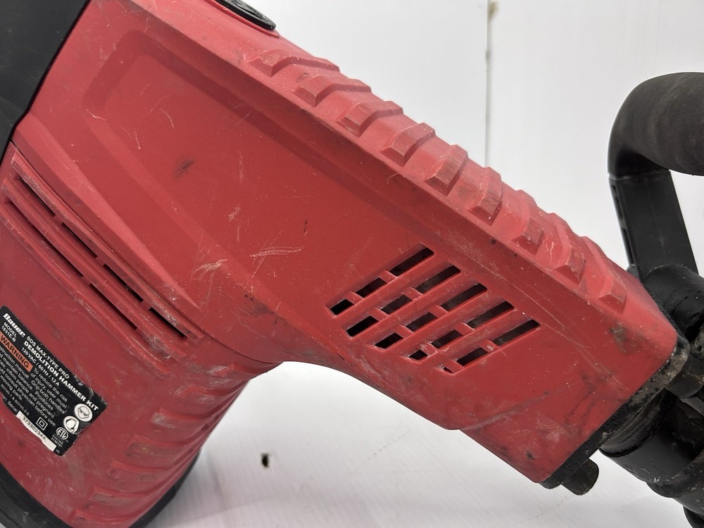 Bauer 1631E-B 12.5A SDS Max Type Pro Demolition Hammer Kit