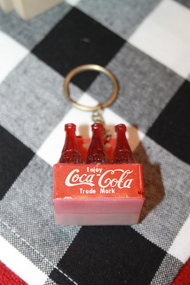 Vintage Coke Coca Cola 6 Pack Key Chain