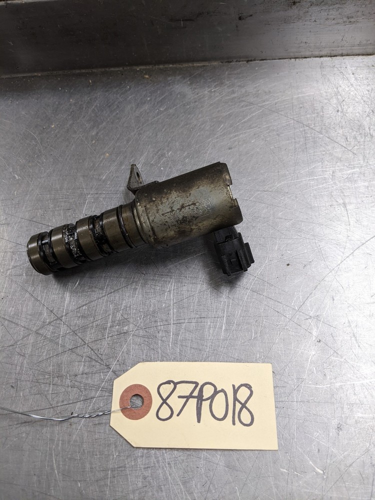 Variable Valve Timing Solenoid For 11-12 Ram 2500 5.7