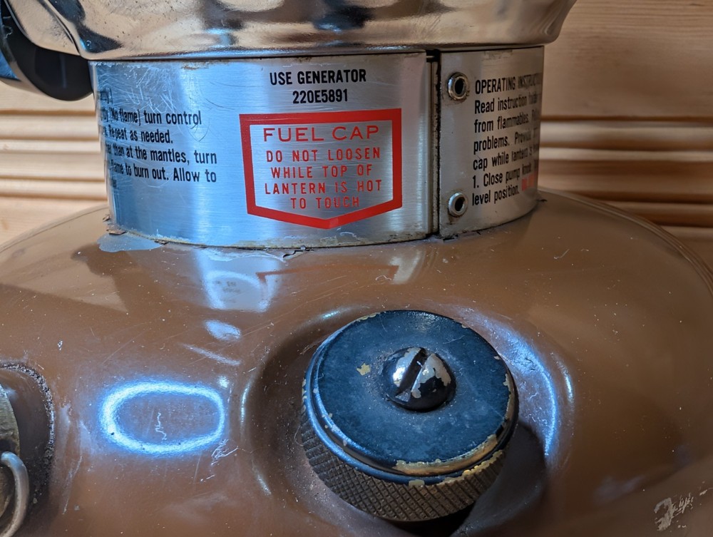 Vintage 1977 Brown Coleman Lantern Model 275
