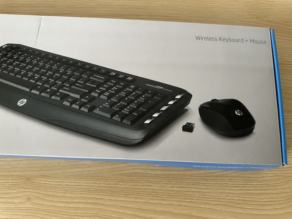 HP Classic Desktop Wireless Keyboard and Mouse Combo USB Receiver New Open Box