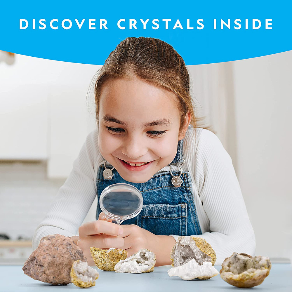 National Geographic Break Open 10 Premium Geodes – Includes Goggles & 2 Display