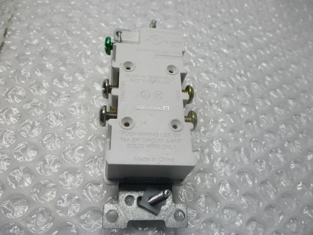 SQUARE D E515052 RECEPTACLE WHITE NSNP