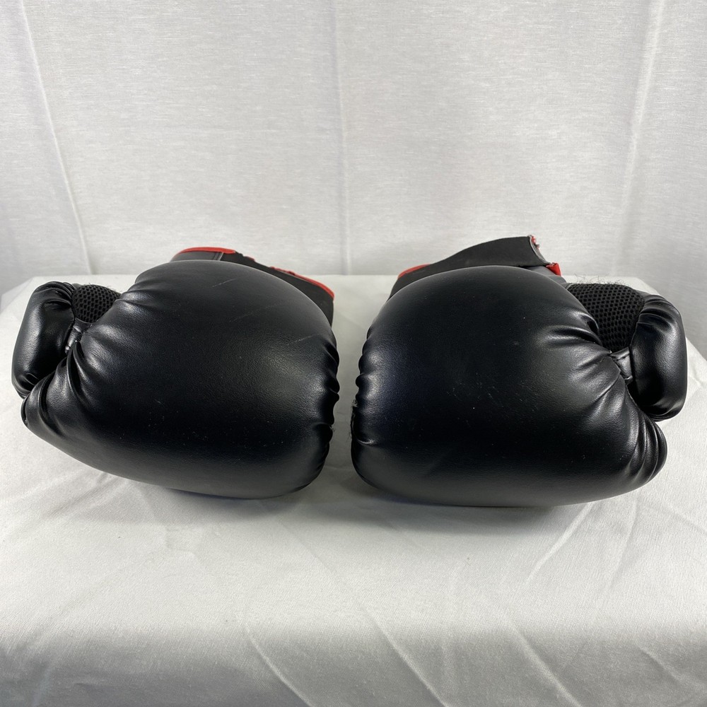 Everlast 14 oz Sparing Boxing Core Training Gloves Black Red hook loop Closure