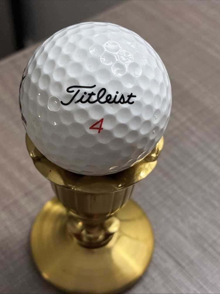 Welcombe - Logo Golf Ball England Titleist