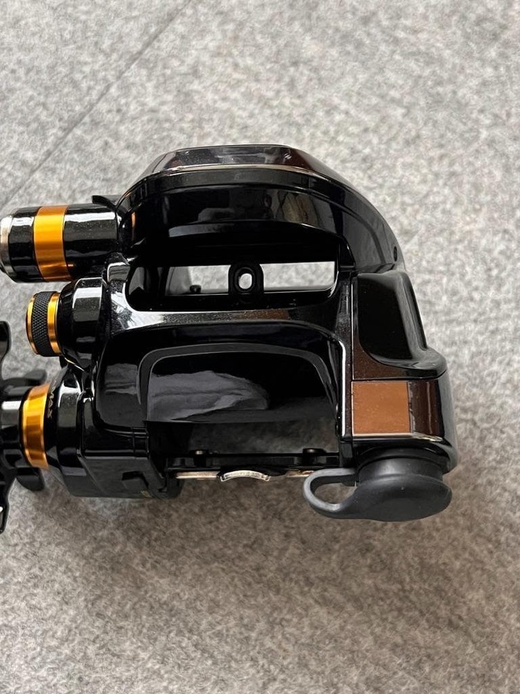 SHIMANO BeastMaster EJ 3000 Electric Reel