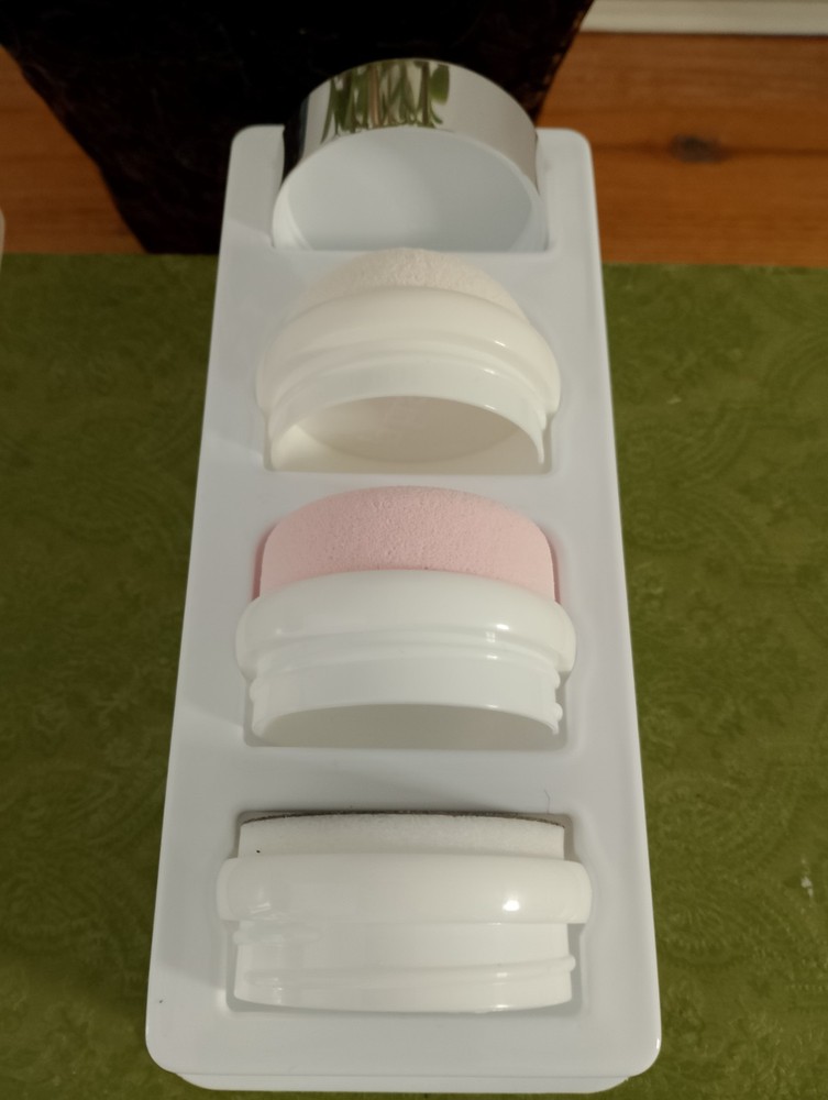 La Prairie Cellular Microdermabrasion Sponges