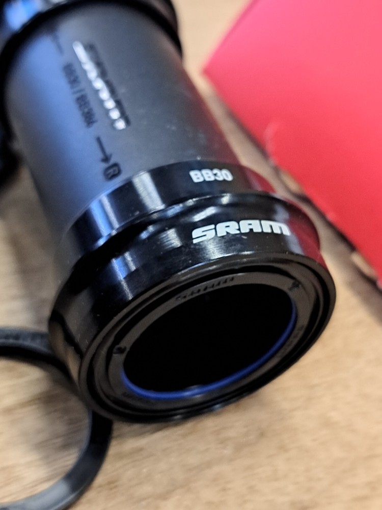 SRAM Dub BB30 Bottom Bracket / New in Box