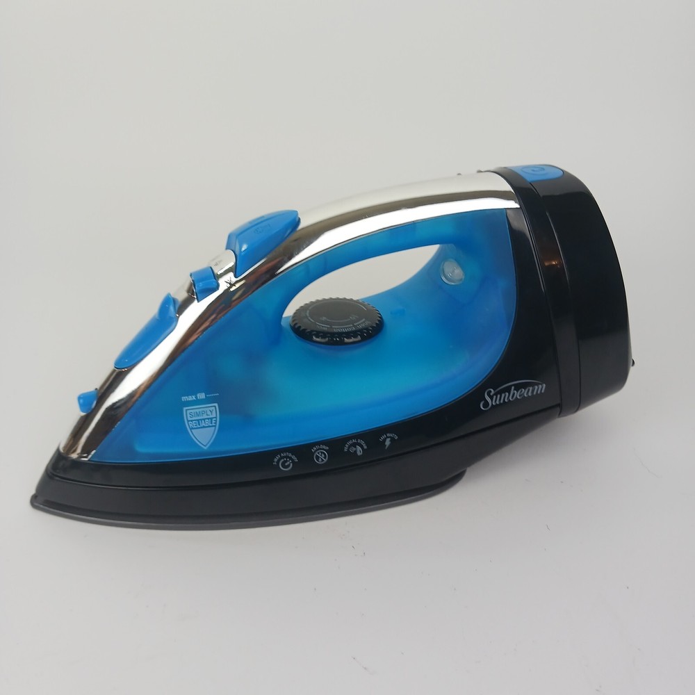 Sunbeam Steam Master Iron with Anti Drip Technology GCSBCL-202