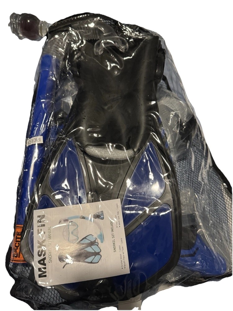New Mask Fin Snorkel Set L/XL Size Includes Mesh Bag