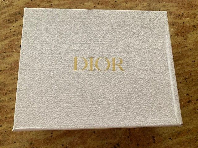 DIOR Gift Box White Textured 12.5" x 9" x 4.5" with inside box &tissue