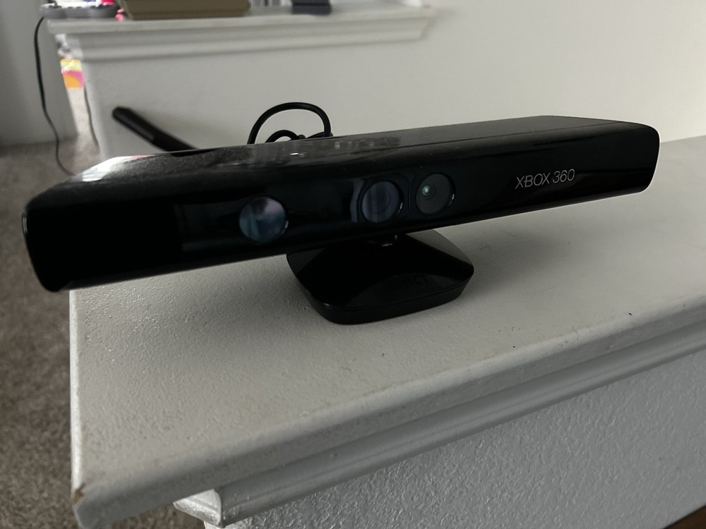Microsoft Xbox 360 Kinect Sensor Bar Only - Black