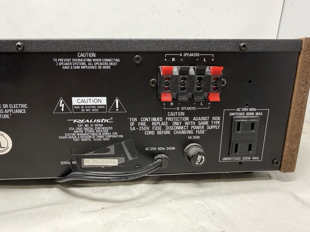Realistic STA-2600 Digital Synthesized AM/FM Stereo Receiver