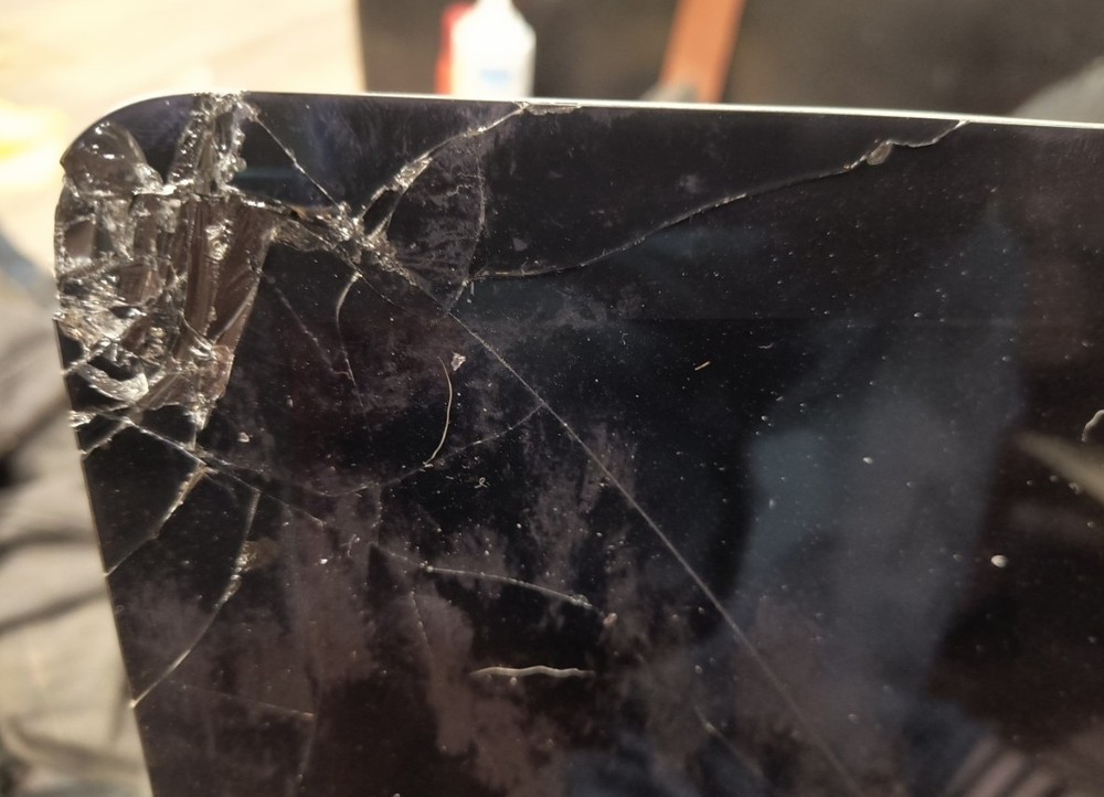 Damaged Screen Apple iMac 215 G3D