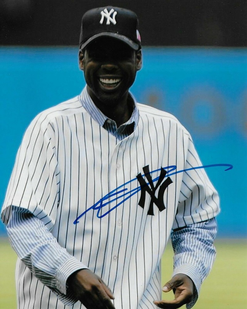 First Pitch Yankee Stadium Chris Rock Signed Photo 8x10 COA