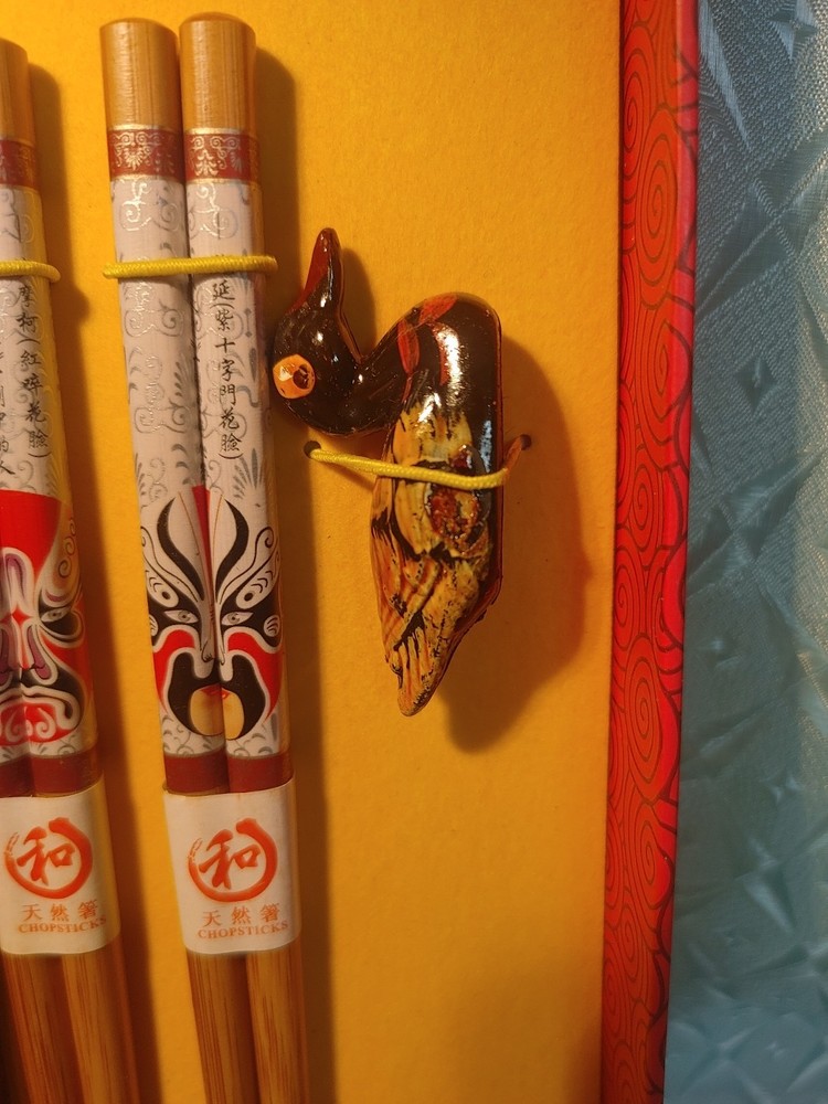 2 Sets Chopsticks And Ceramic Ducks