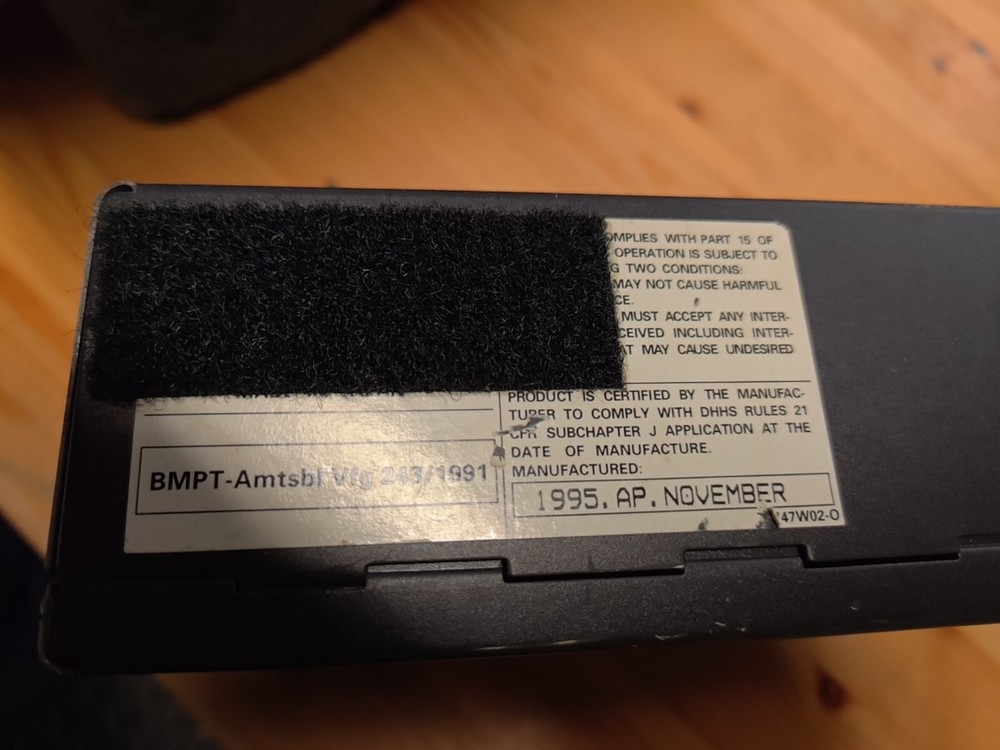 BMW E36/E39/E46/E53/E83/E85 6 Disc CD Changer Alpine 82111469404