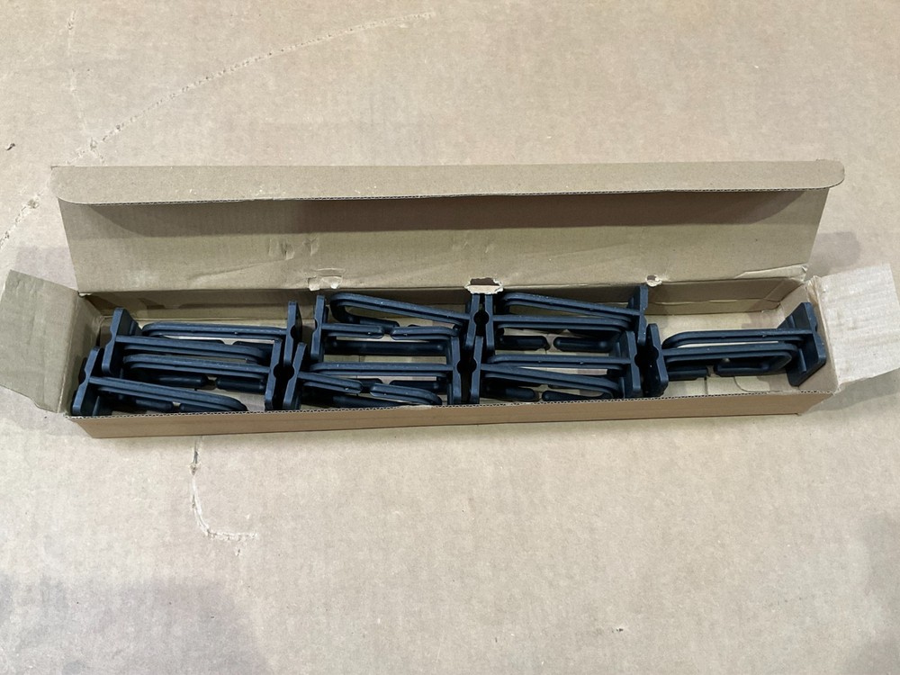 Tripp Lite Open Frame Rack 45U SR2POST ✅ ❤️️ ✅ ❤️ NEW! SEALED! ✅ ❤️️ ✅ ❤️